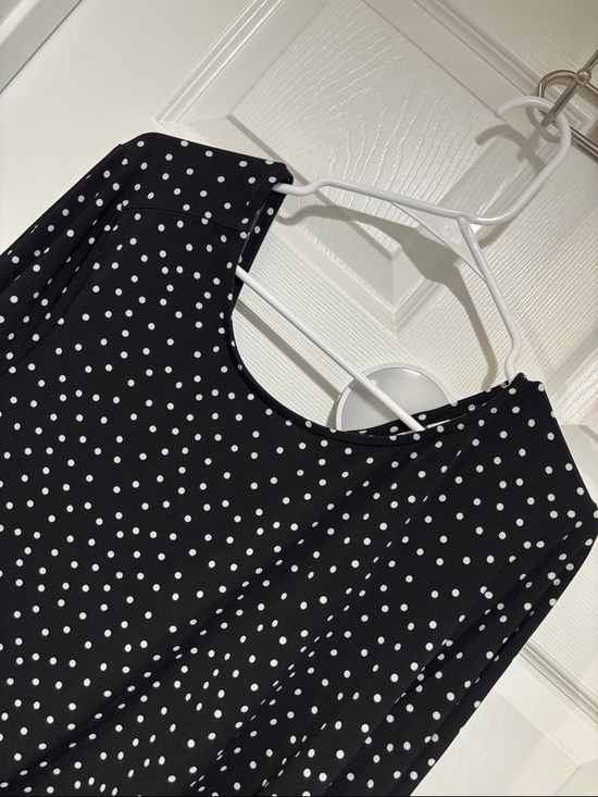 Susan Graver Tops - SUSAN GRAVER Black/White Polka Dot Women's Top w/Cut-Out Detail at Back of Neck
